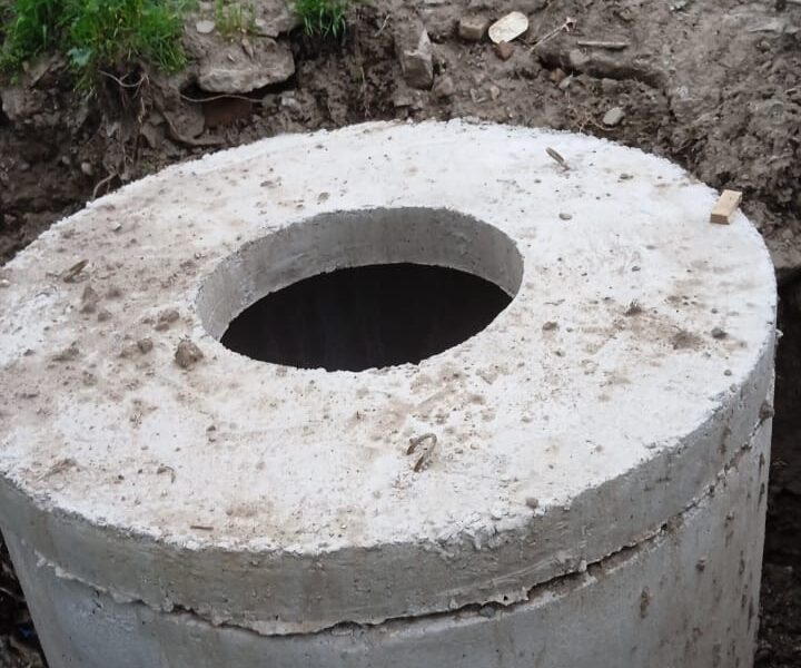 Копка ям под бетонные кольца в Алматы